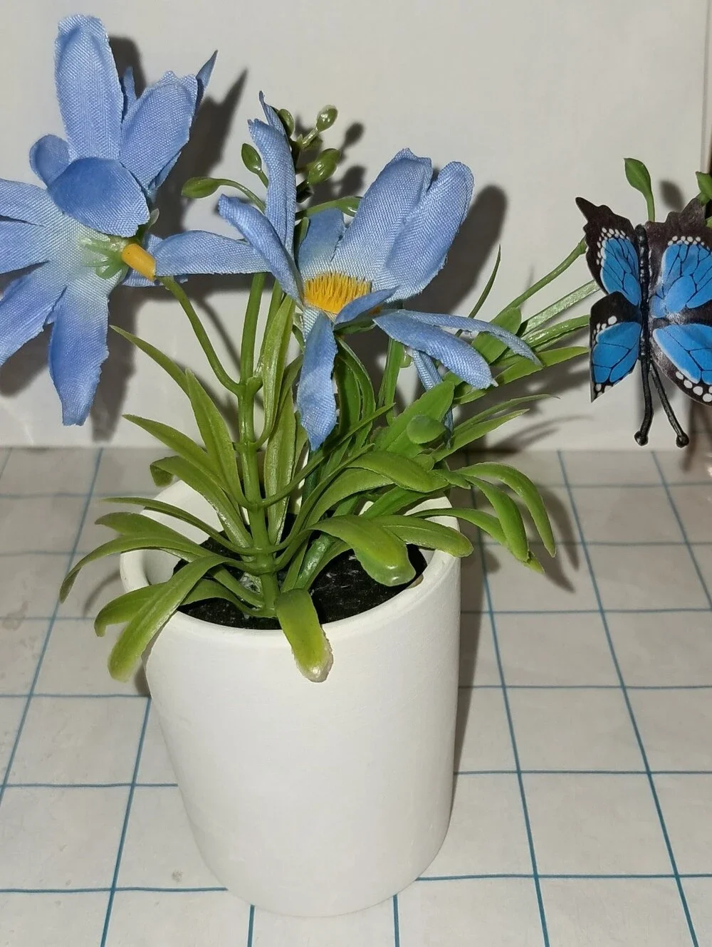 FREE with PURCHASE FAUX (FLORAL) ARRANGEMENT
